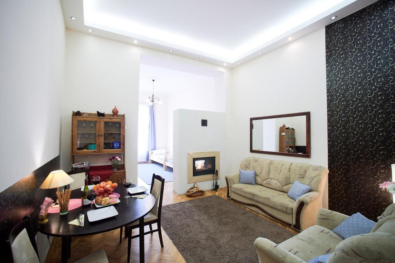 Fireplace Holidays Apartment Budapest Exterior photo